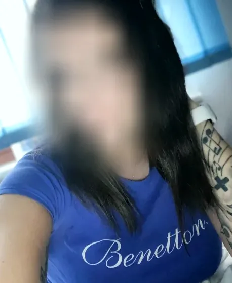 Annika, 24