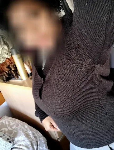 Claudia, 39