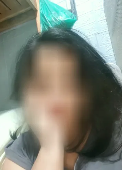 Emma, 37