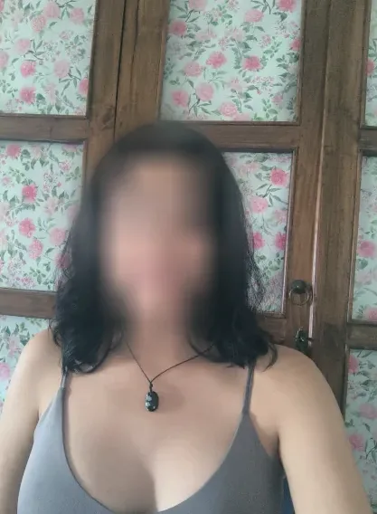 Emma, 38