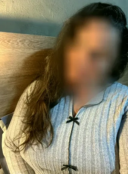 Greta, 33