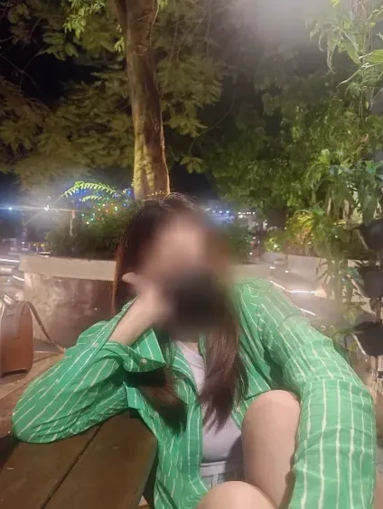 Jana, 28