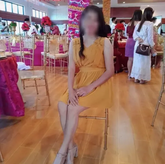 Julia, 34
