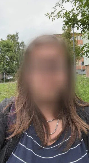 Lea, 27