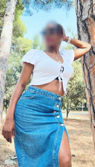 Lena, 37