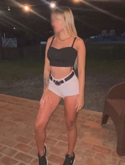 Merve, 28