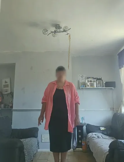 Mira, 35