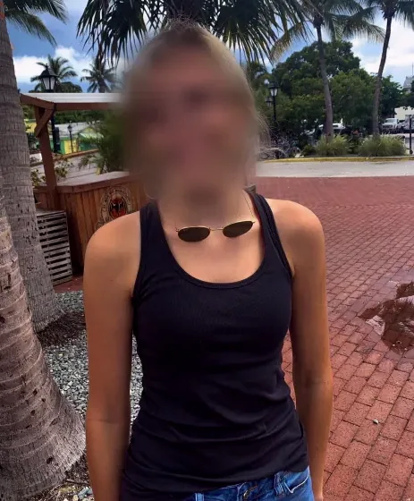Nora, 20