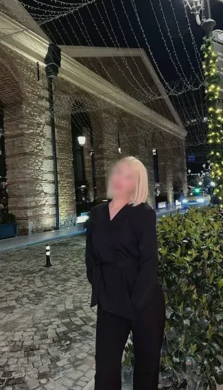 Paula, 21