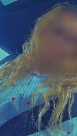 Rebecca, 28