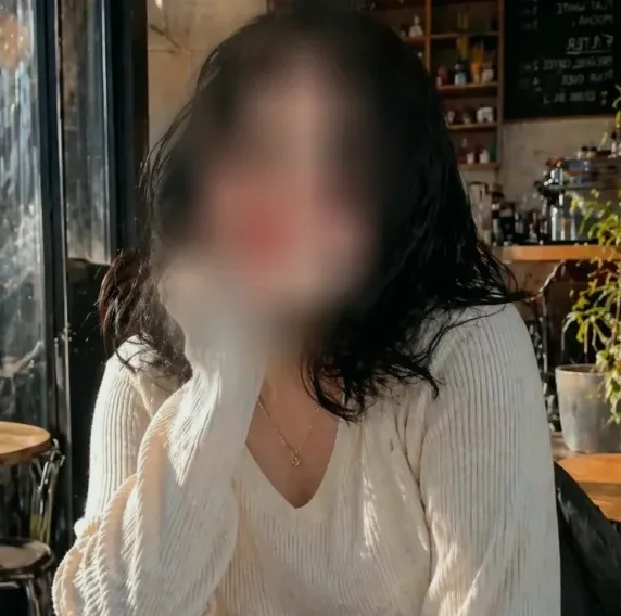 Svenja, 25