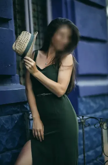 Viktoria, 31