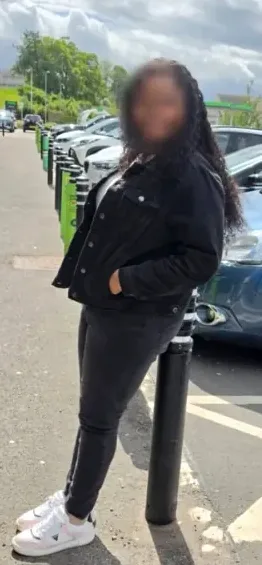 Yvonne, 33